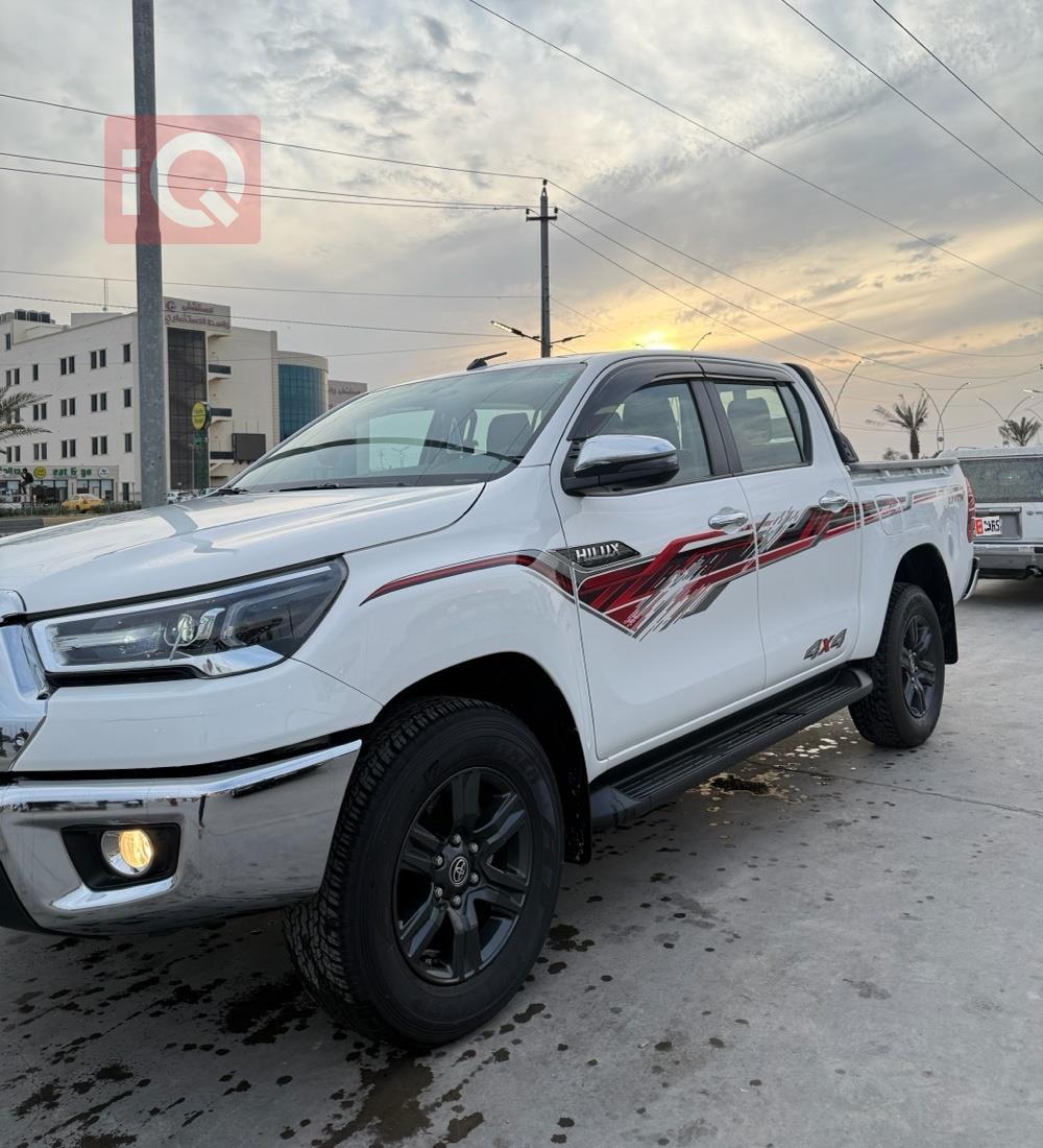 تويوتا هايلوكس